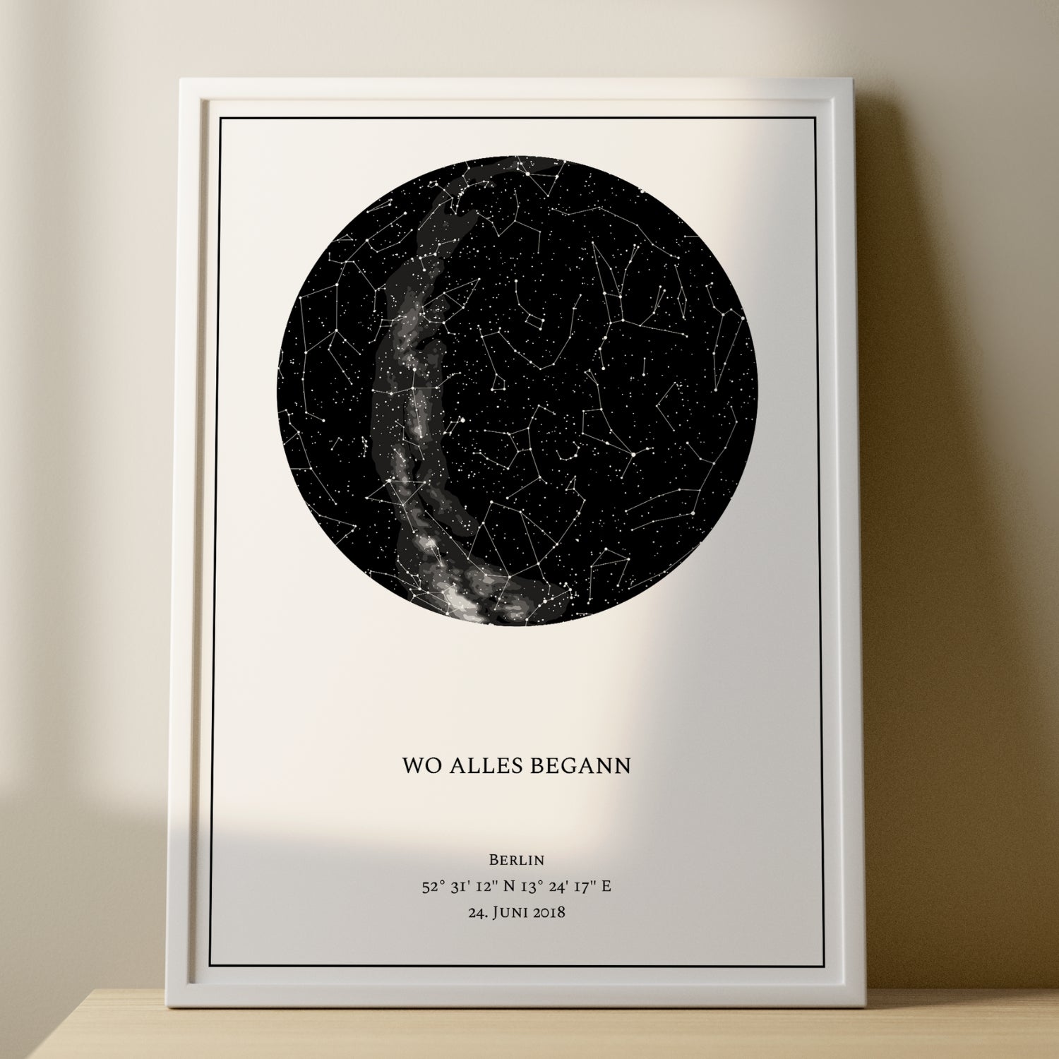 Personalisiertes Sternkarten-Poster zum Valentinstag – Sternenhimmel eines besonderen Moments mit Namen und Datum als romantisches Geschenk für Paare